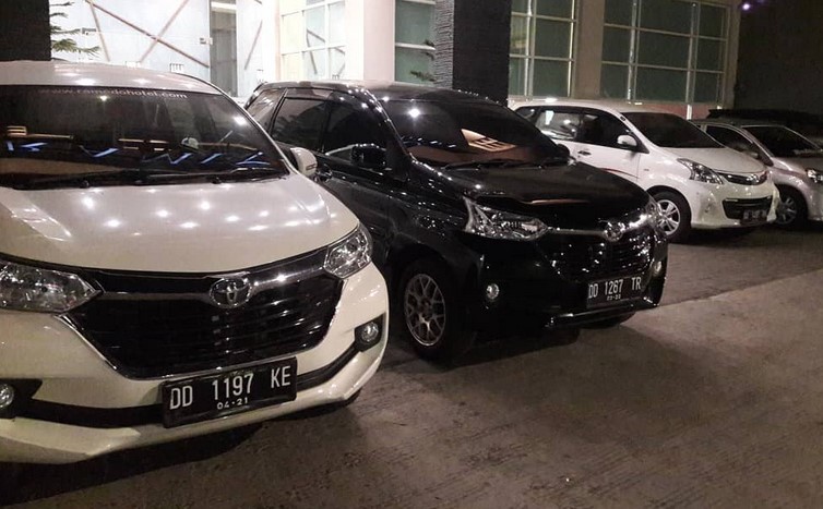 Layanan sewa mobil di Surabaya